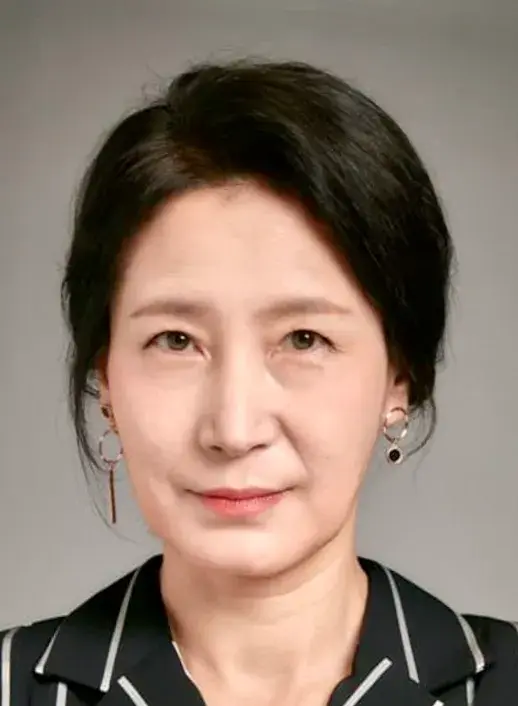 بیوگرافی Jung Ah Mi
