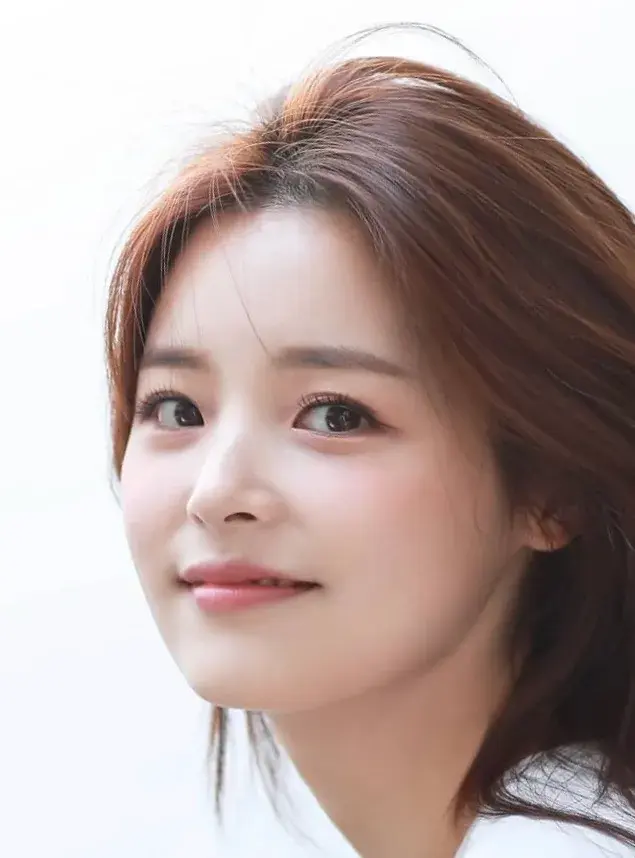 بیوگرافی Choi Hye Jin