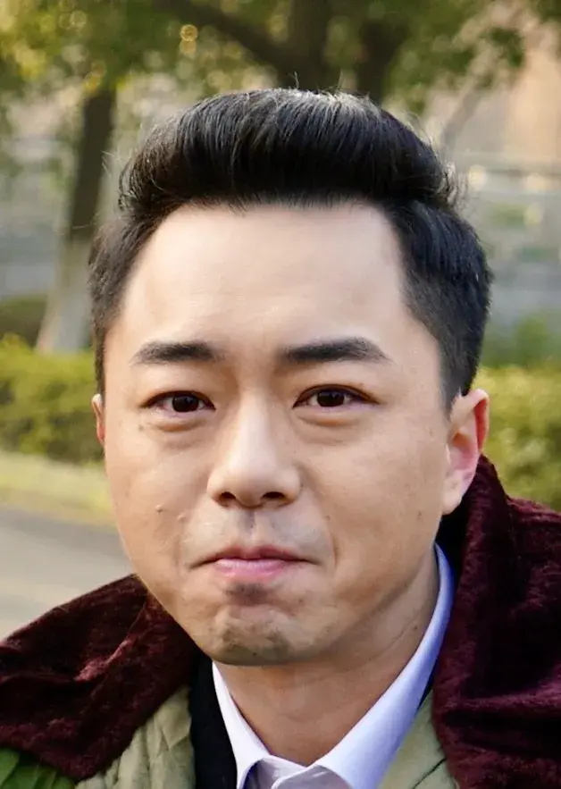 بیوگرافی Zhao Yi Long