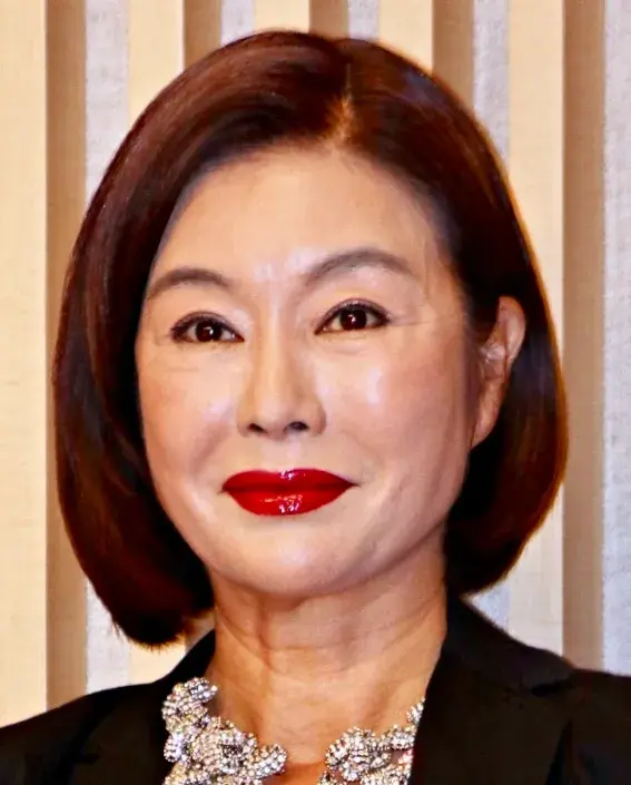 بیوگرافی Kim Chung