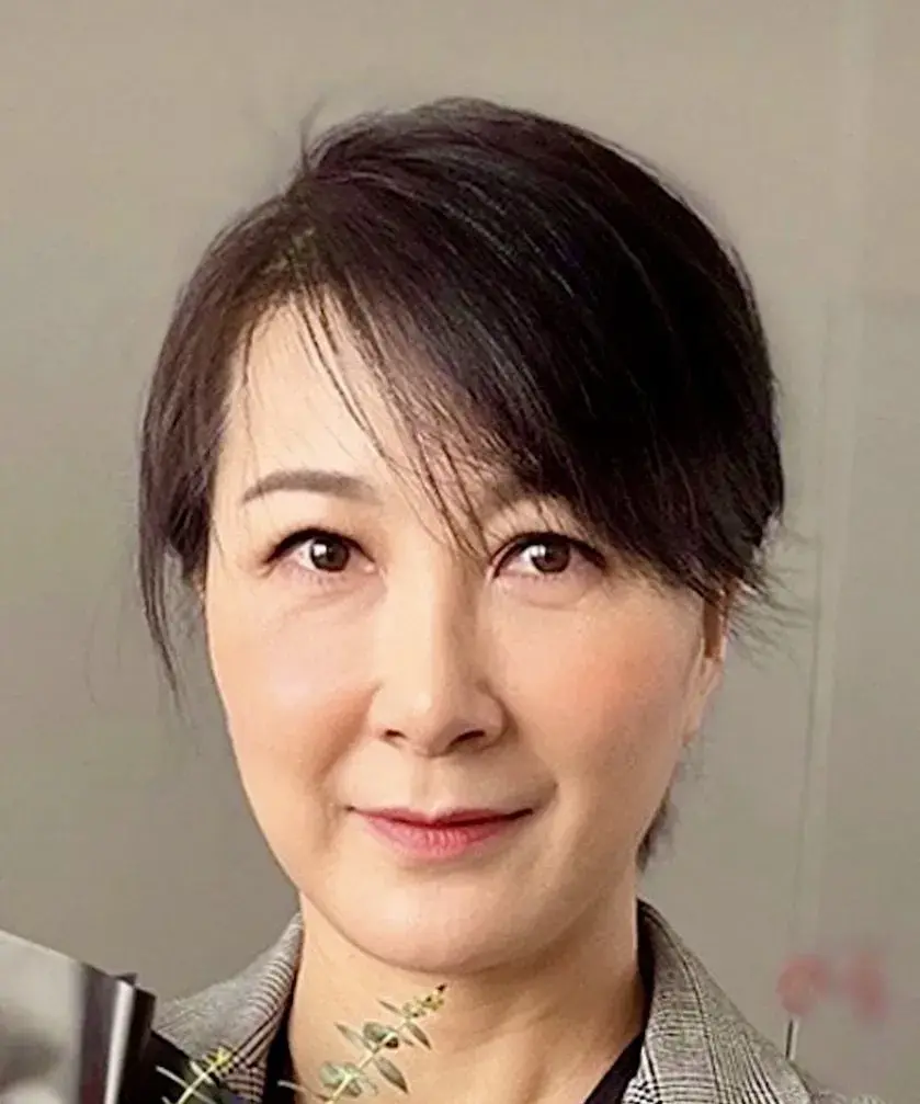 بیوگرافی Xia Li Xin