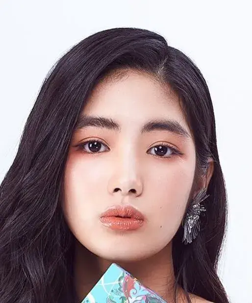 بیوگرافی Lei Jia Na