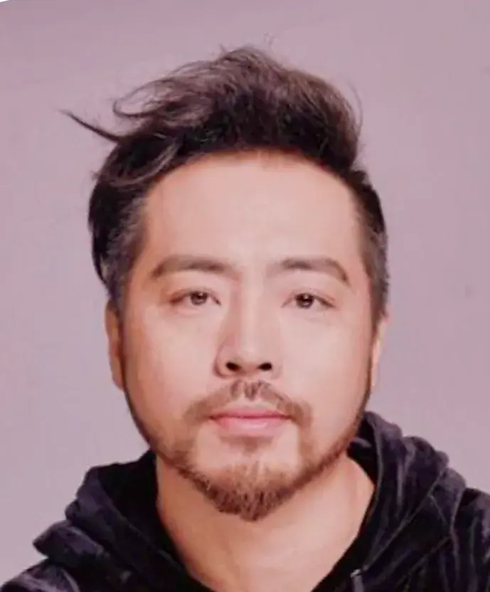 بیوگرافی Zhang Zhen Lei