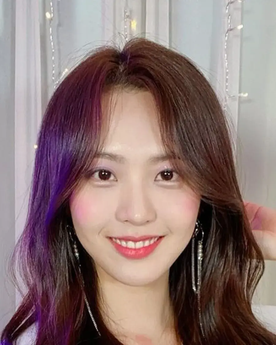بیوگرافی Kim Ji Won