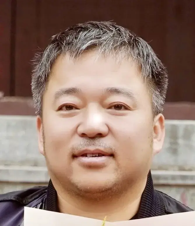 بیوگرافی Xie Ze