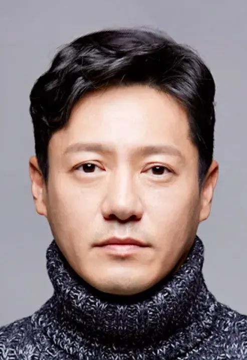 بیوگرافی Hwang Tae Kwang