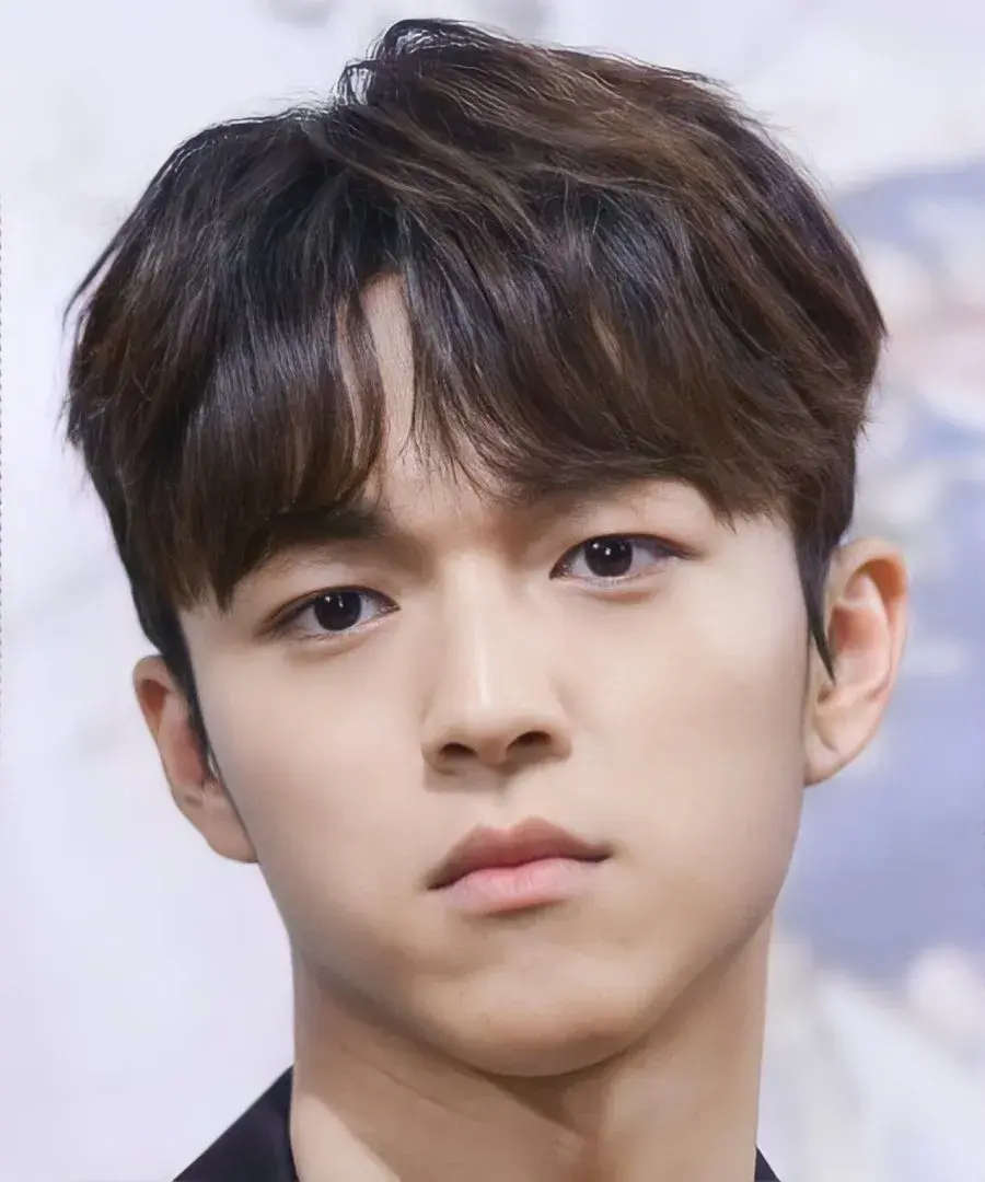 بیوگرافی Baek Seung Hwan