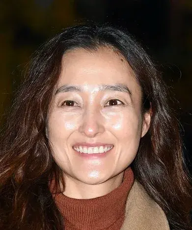 بیوگرافی Kim Mo Ah