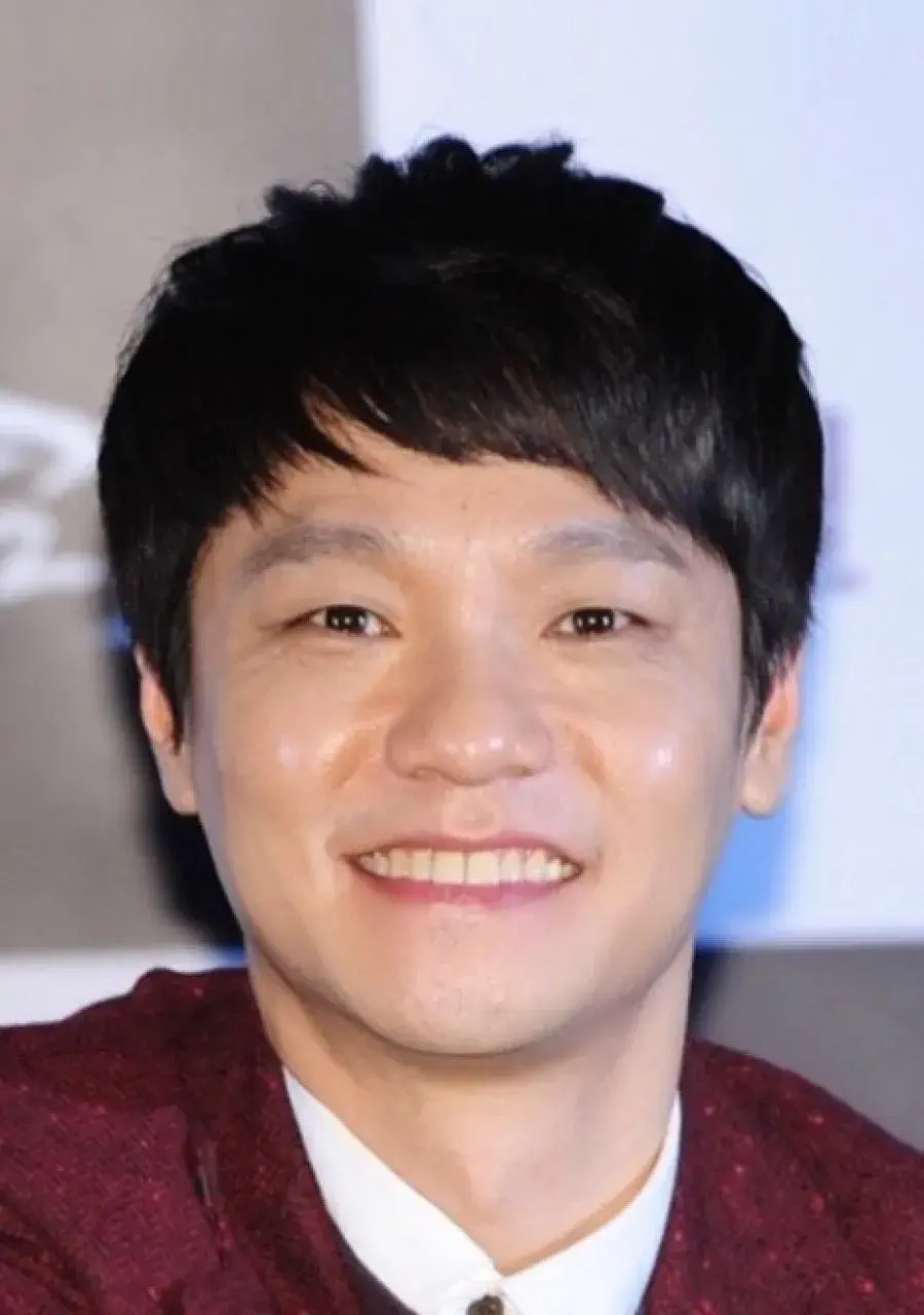 بیوگرافی Hong Kyung In