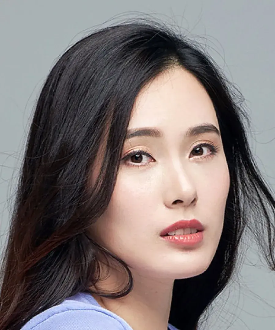 بیوگرافی Yang Yi Ning