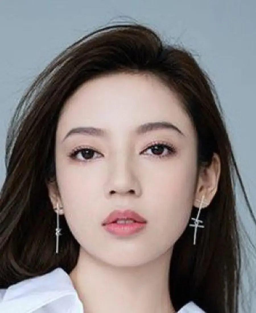 بیوگرافی He Rui Xian