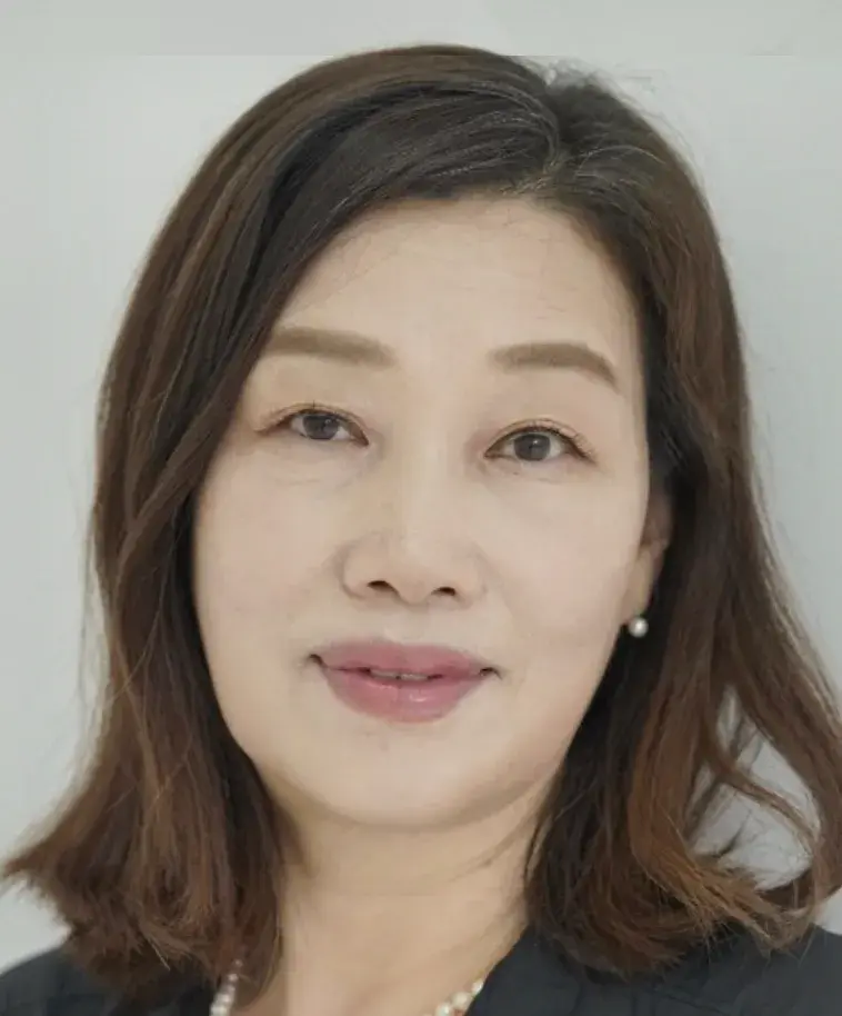 بیوگرافی Kim Ja Young