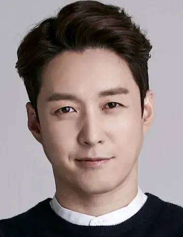 بیوگرافی Shim Hyung Tak