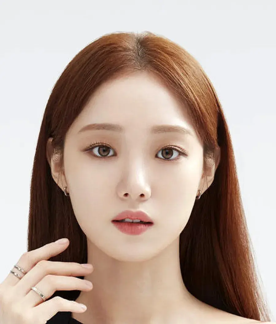 بیوگرافی Lee Sung Kyung