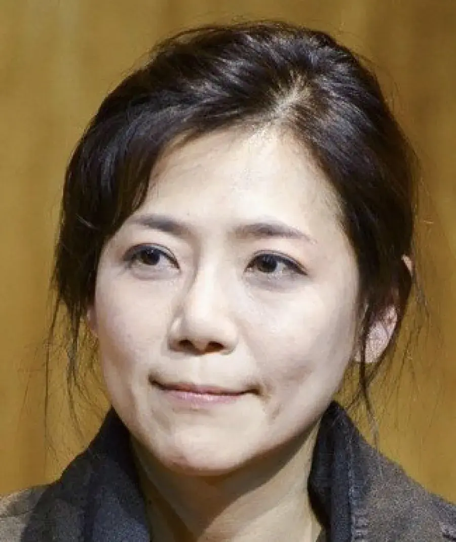 بیوگرافی Jeon Hyun Ah