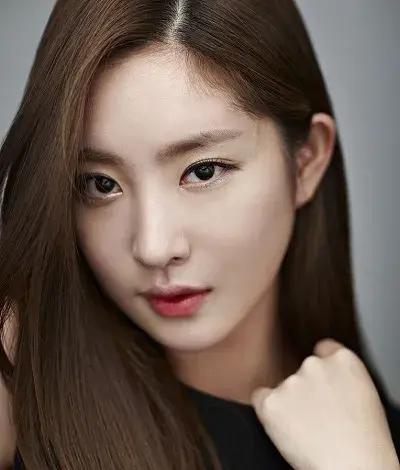 بیوگرافی Choi Hyun Seo