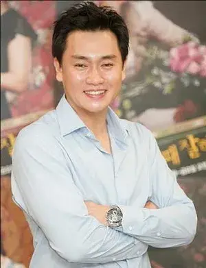 بیوگرافی Park Hyung Joon