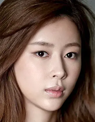 بیوگرافی Park Yeon Soo