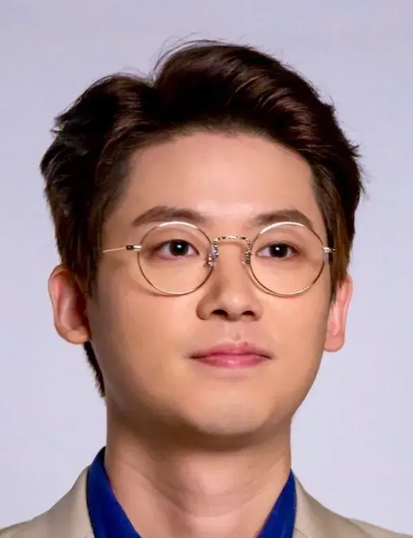 بیوگرافی Jo Hyun Chul