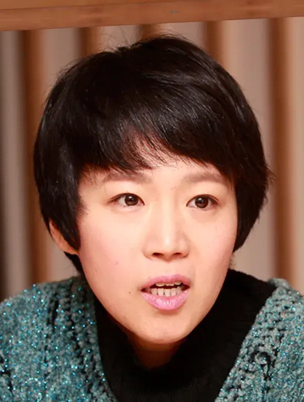 بیوگرافی Joo In Young