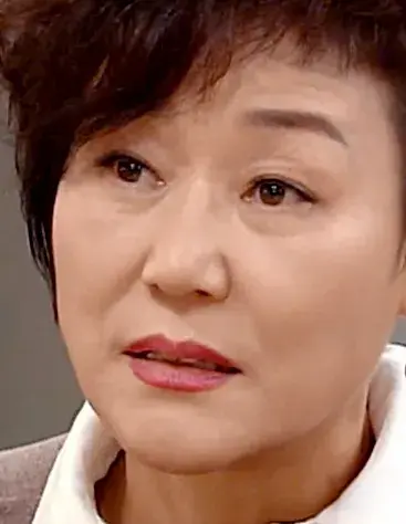 بیوگرافی Jang Jung Hee