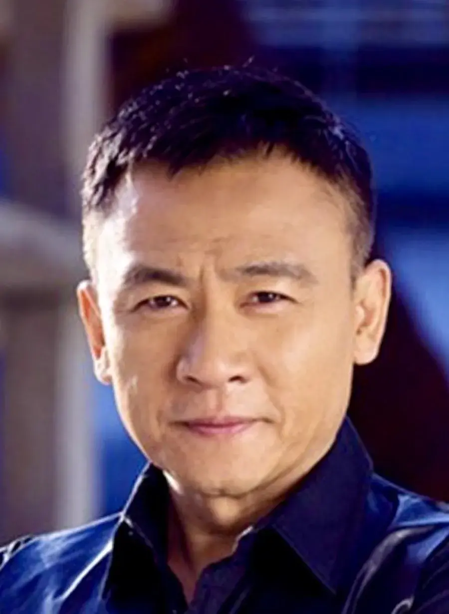 بیوگرافی Lü Yi Ding