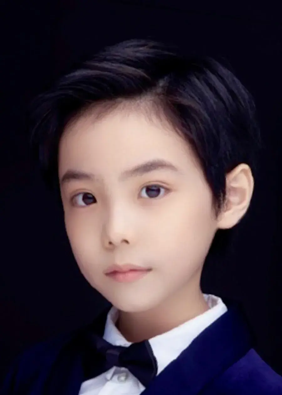 بیوگرافی Zhang Bo Wen
