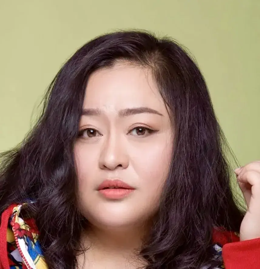 بیوگرافی Hao Yan Fei