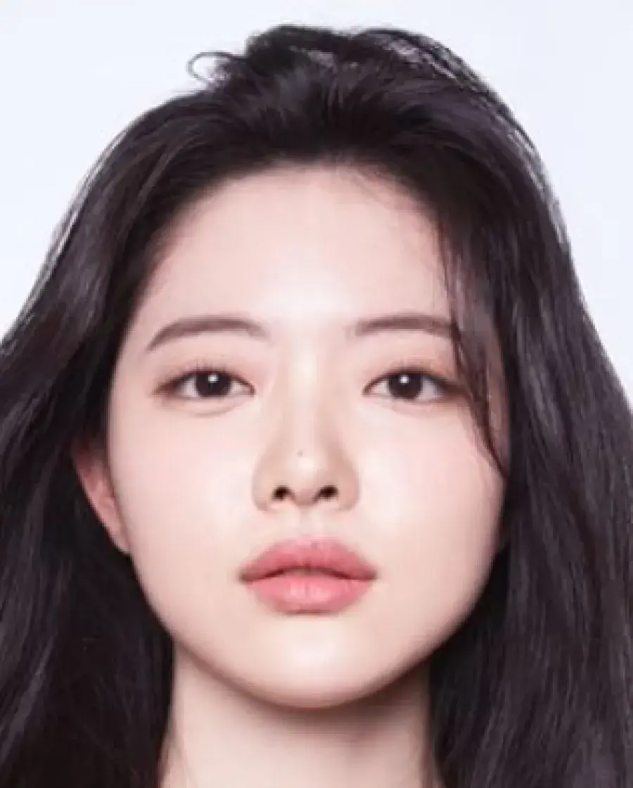 بیوگرافی Kim Ji Won