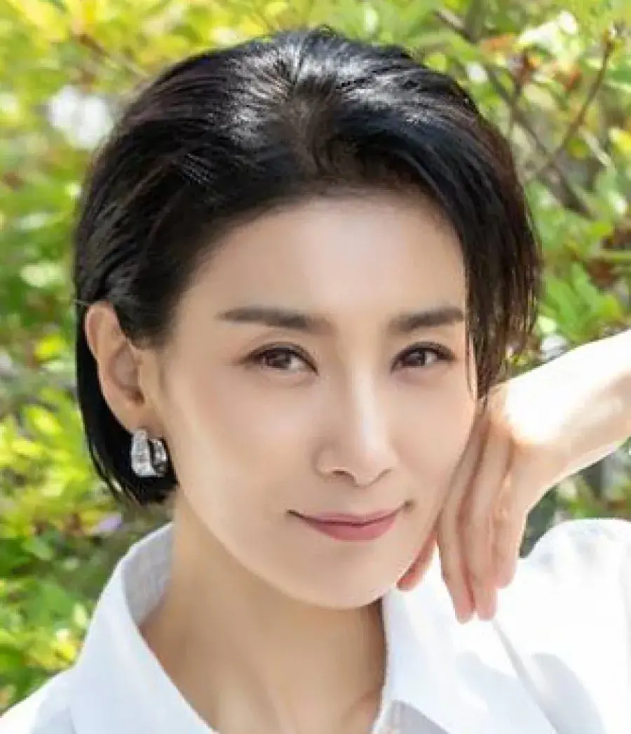بیوگرافی Kim Seo Hyung