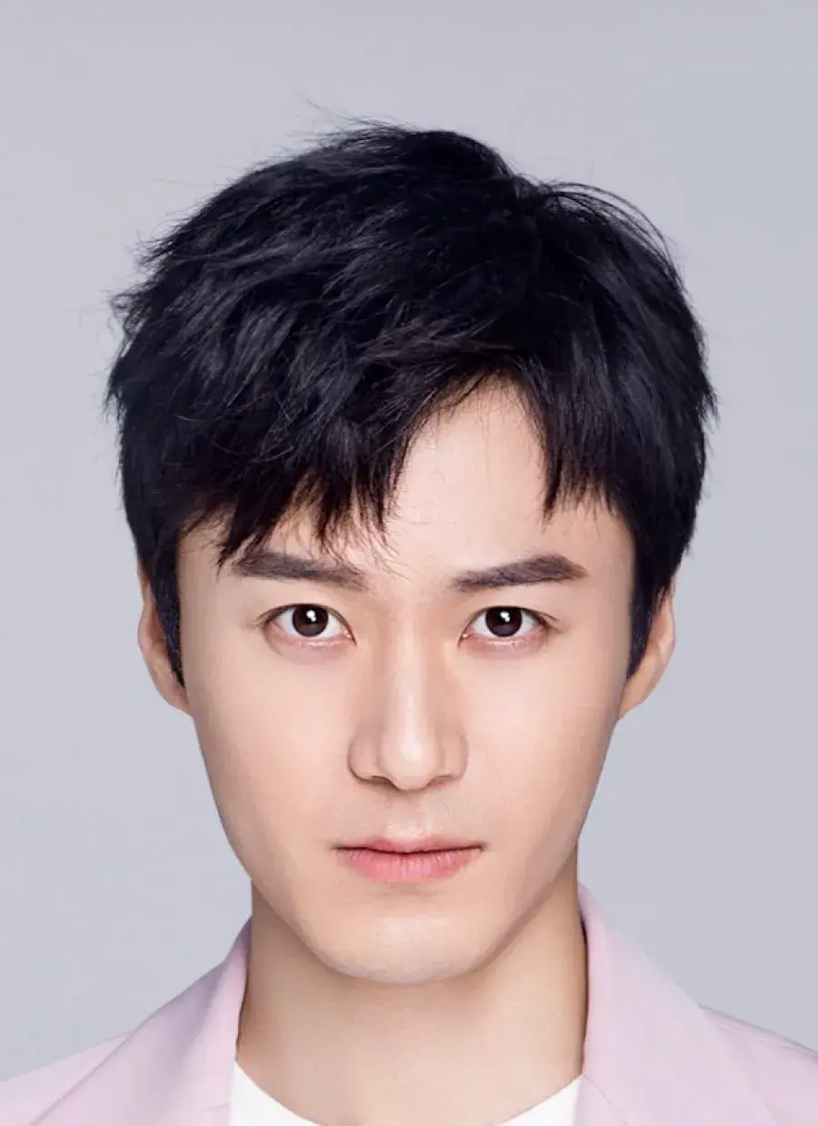 بیوگرافی Mao Zi Jun