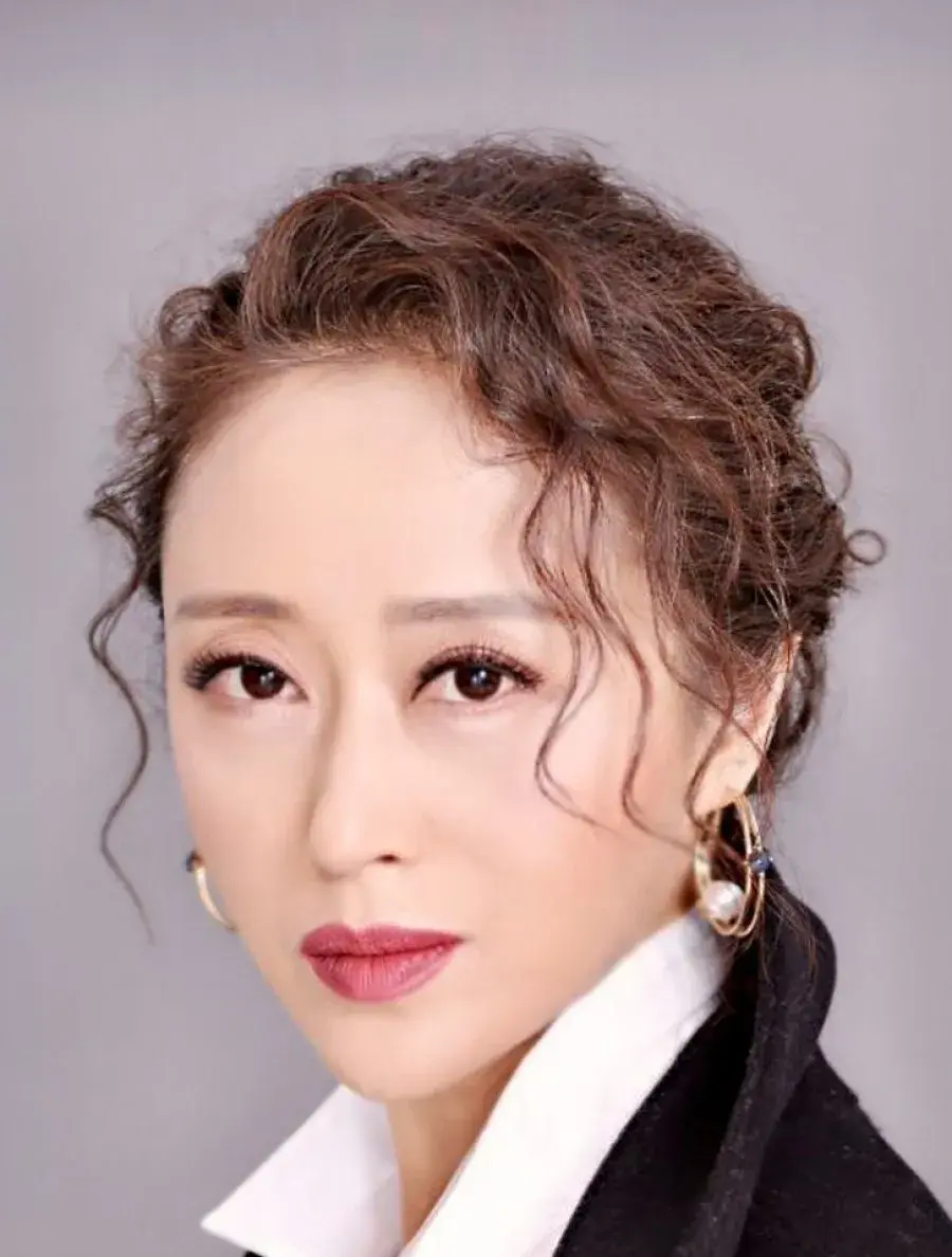 بیوگرافی Qian You You
