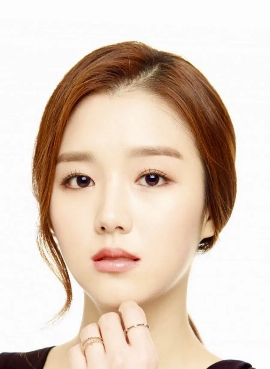 Baek Seo Yi