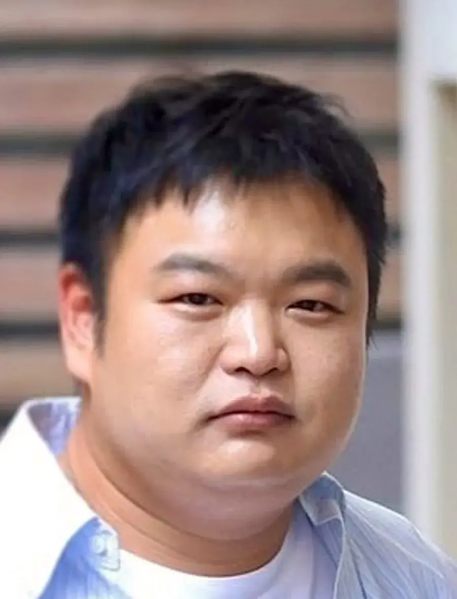 بیوگرافی Go Gyu Pil