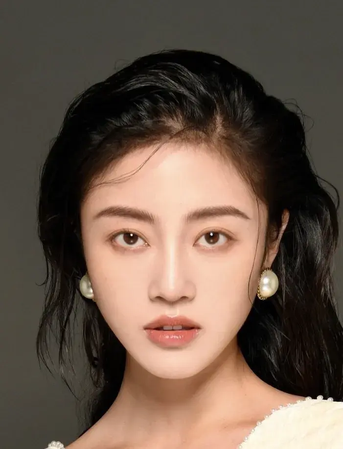 بیوگرافی Gu Xue Er