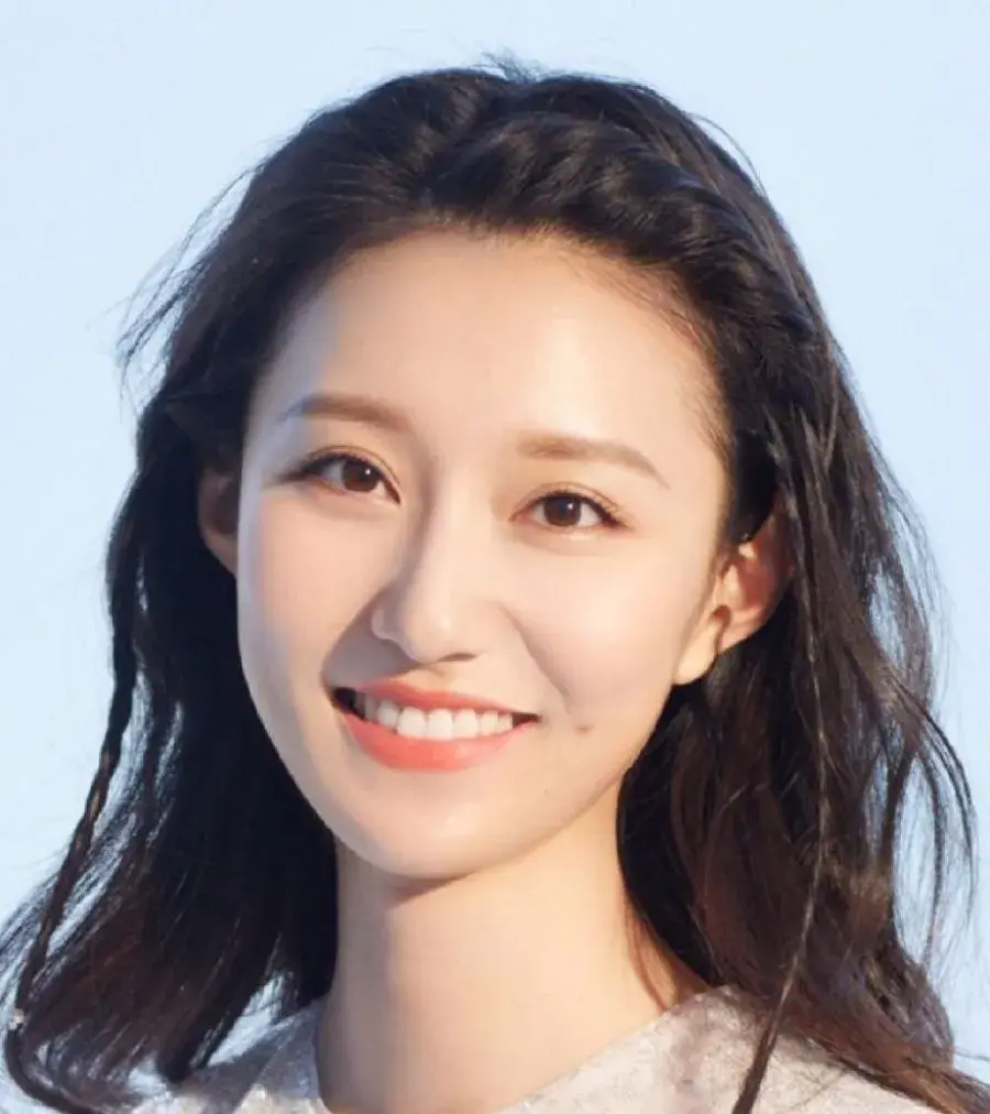 بیوگرافی Zhang Xin