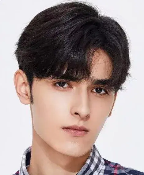 بیوگرافی Aziz Erfan