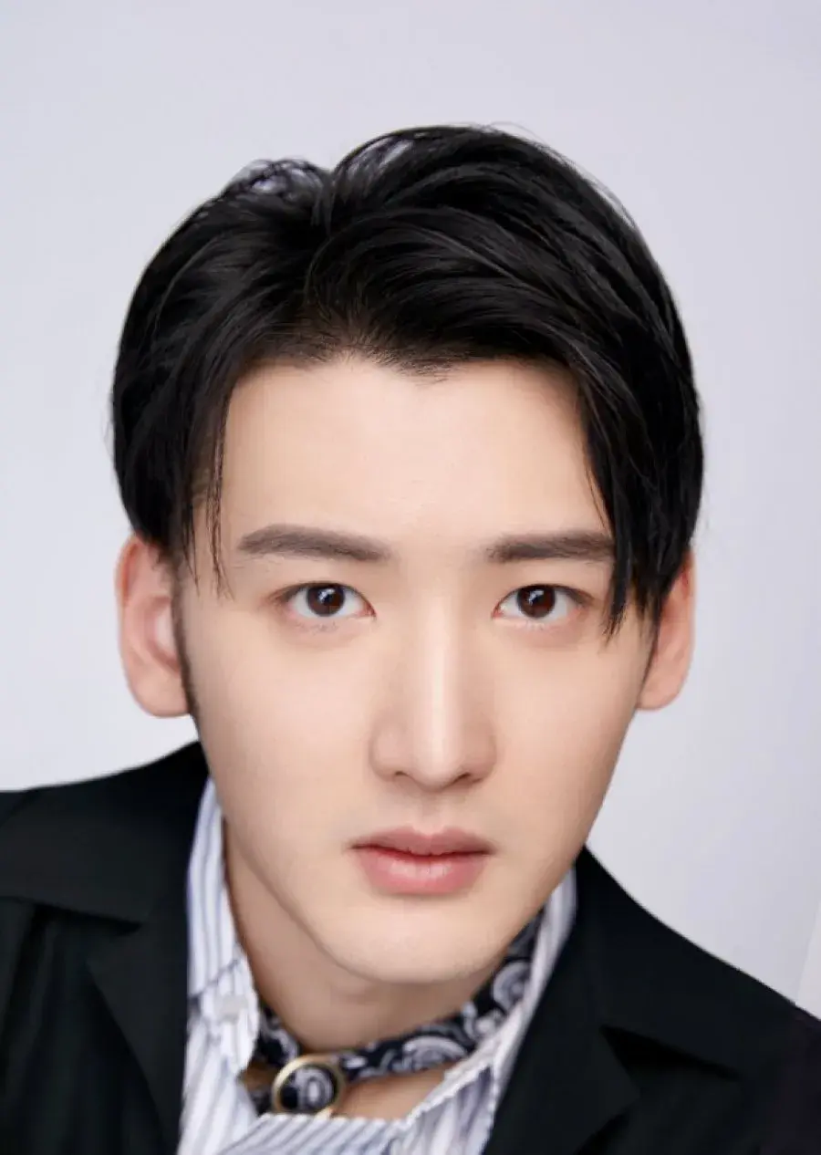 بیوگرافی Chen Peng Wan Li