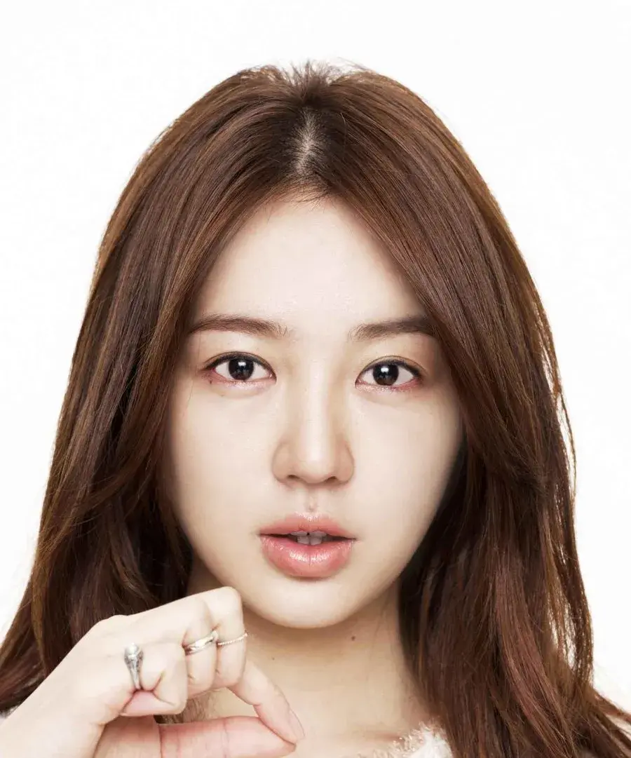 بیوگرافی Yoon Eun Hye