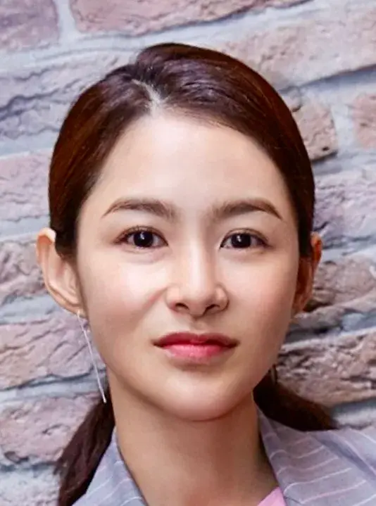 بیوگرافی Kang Hye Jung