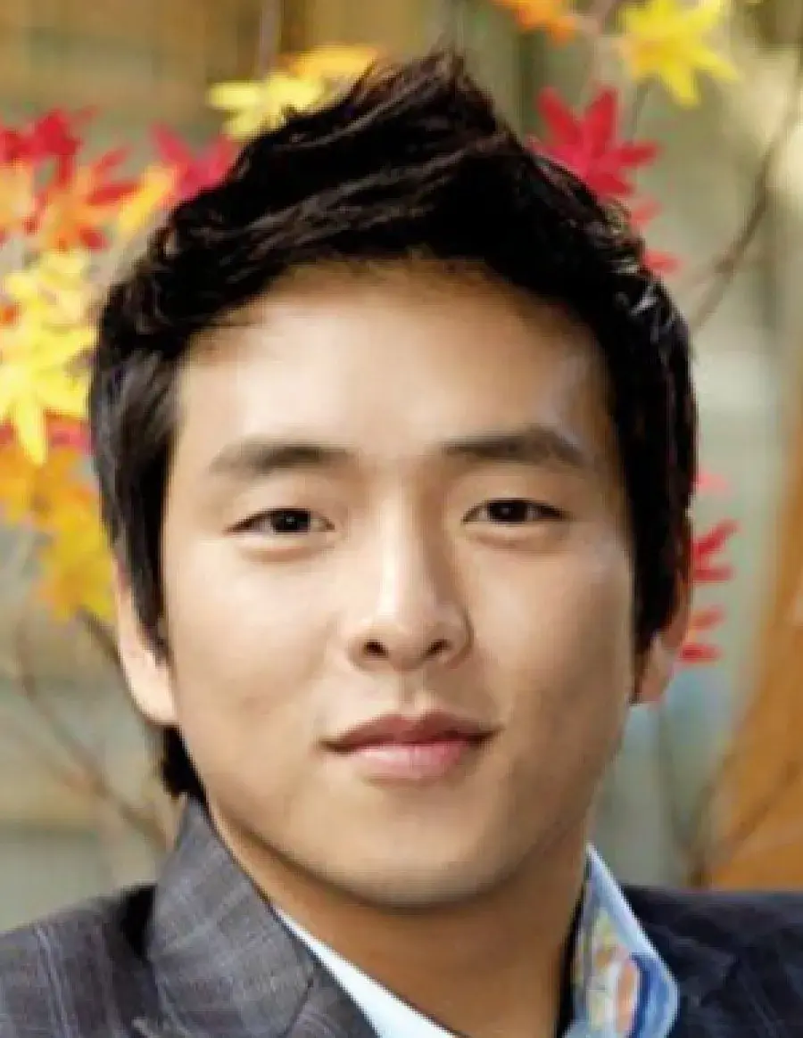 بیوگرافی Kim Dong Yoon