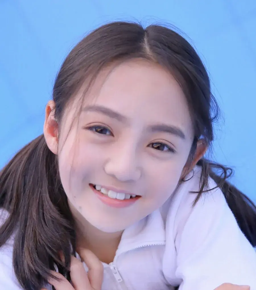 بیوگرافی Zhang Ge