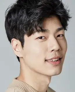 بیوگرافی Kim Jong Hoon