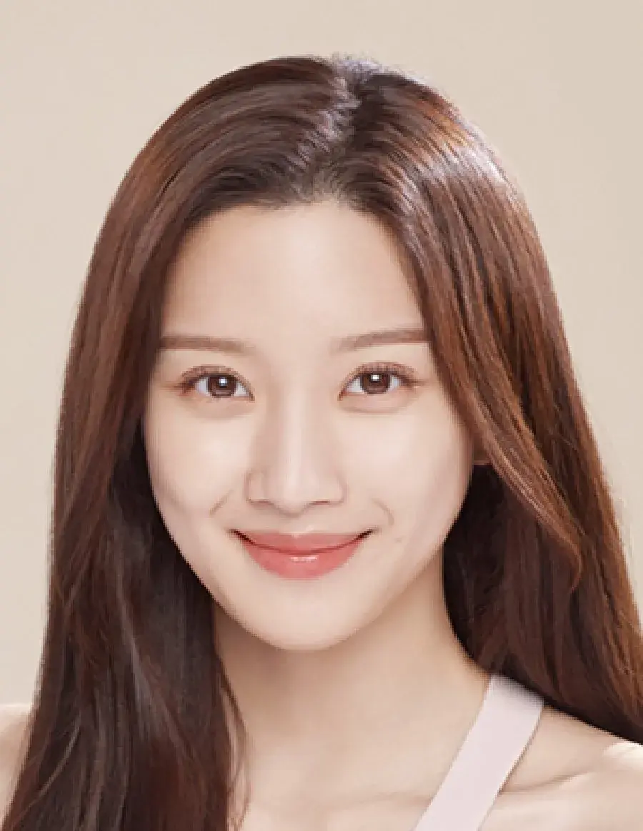 بیوگرافی Moon Ga Young