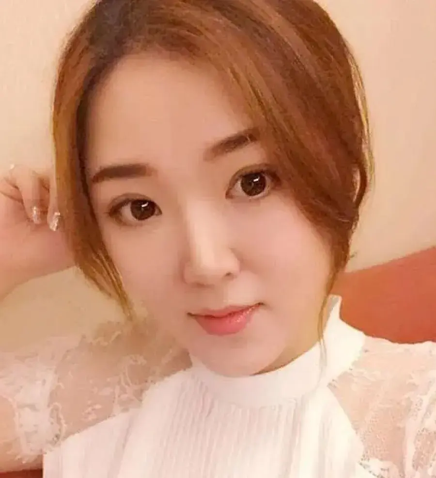 بیوگرافی Hu Shan Shan