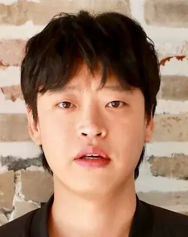 بیوگرافی Kwon Hyuk Bum