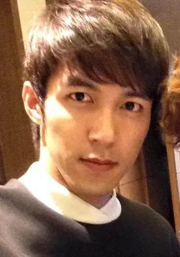 بیوگرافی Huang Zheng Hao