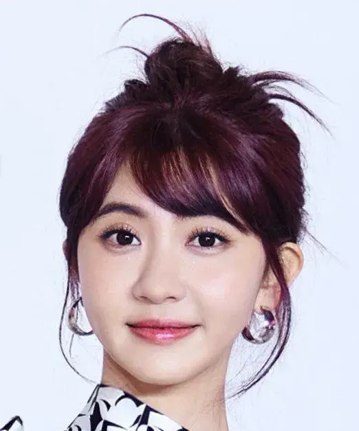 بیوگرافی Li Meng Ying