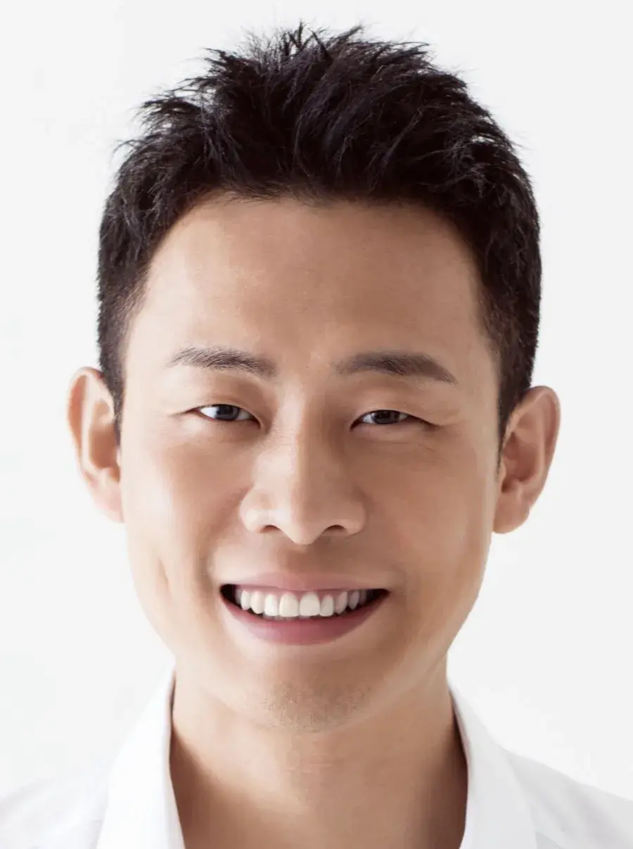 بیوگرافی Zhang Yi