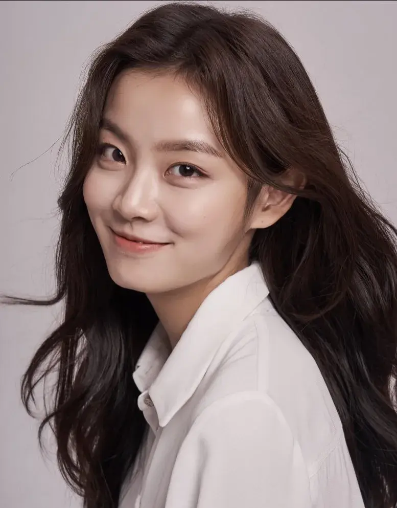 بیوگرافی Moon Ji Won